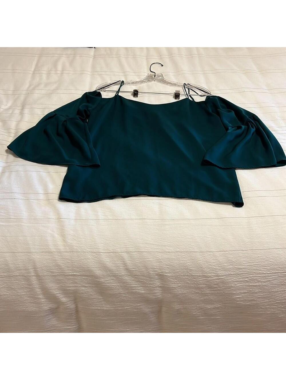 H&M Teal Green Cold Shoulder Bell Sleeve Blouse Women's Size 6 - Picture 3 of 4